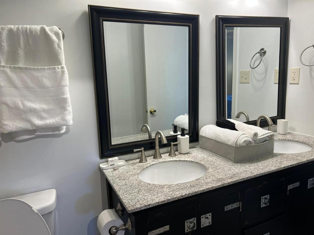 Recently Renovated Haven In Brookhaven. Holiday home Atlanta