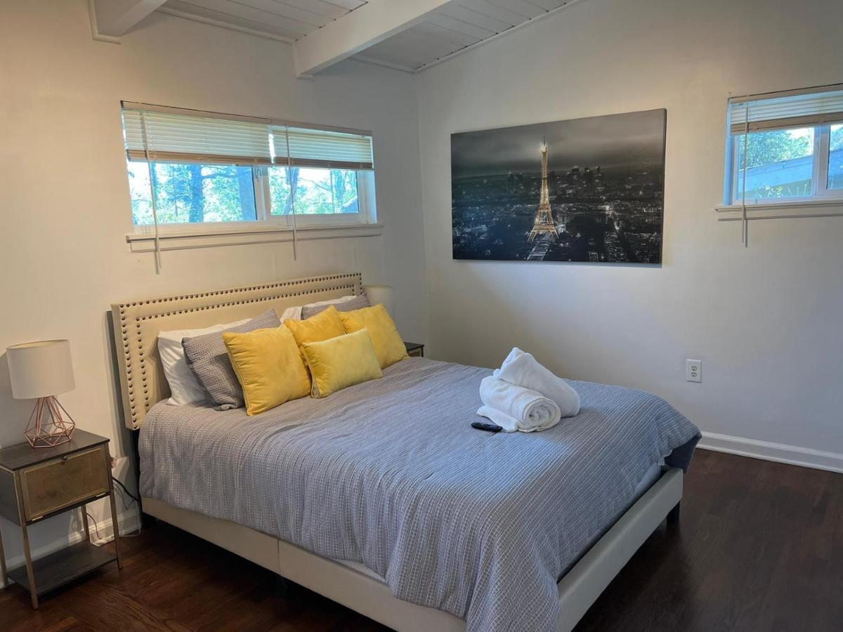 Recently Renovated Haven In Brookhaven.